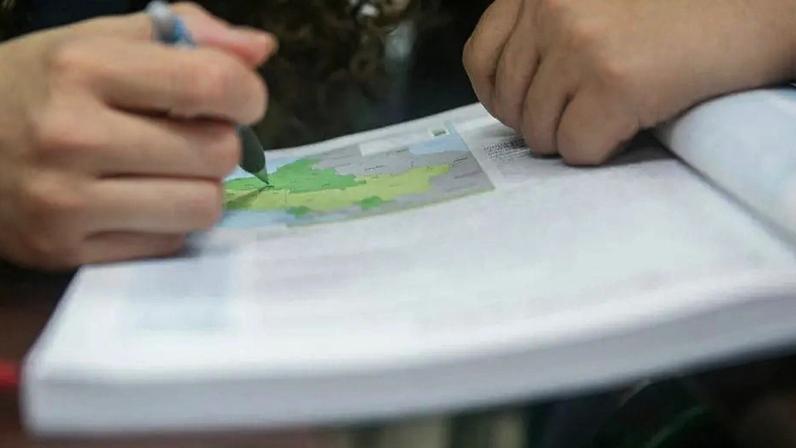 TJSE manteve condenação de pais a multa, advertência e obrigação de matrícula escolar. (Foto: Marcelo Andrade/Gazeta do Povo/Arquivo)