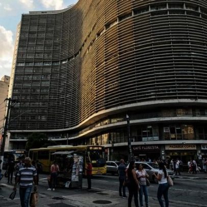 Bloco residencial de 1966, 115 m e 1.160 apartamentos, o maior da América Latina
