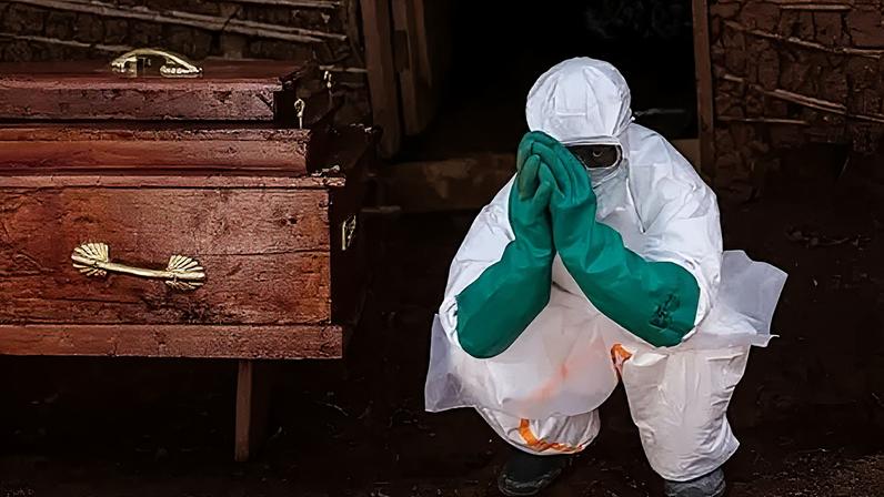 Três vacinas contra Ebola estão em desenvolvimento em meio a temores de surto
