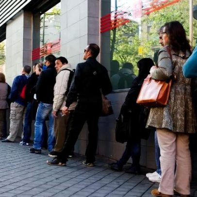 Desemprego na zona do euro fica em 6,3% em abril, estável desde março