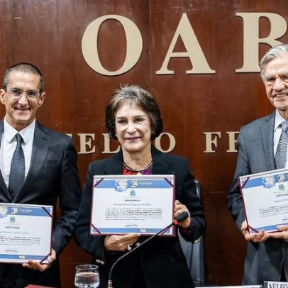 Maria Cristina Peduzzi recebe homenagem na OAB pelos 25 anos no TST