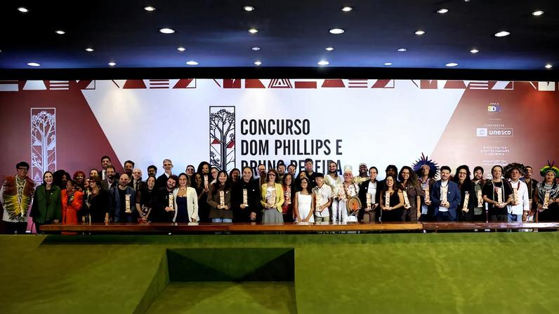 Brasília (DF) - Beatriz Arcoverde com os apresentadores mirins Beatriz Arcoverde e Caetano Farias. Foto: Arquivo pessoal