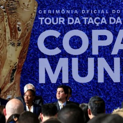 Lula sanciona lei da Copa do Mundo Feminina e reconhece pioneiras