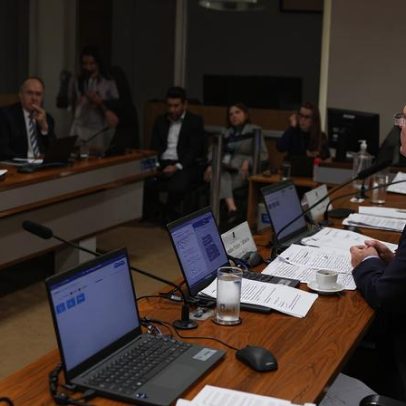 Senadores cobram dados sobre socorro bilionário ao BRB