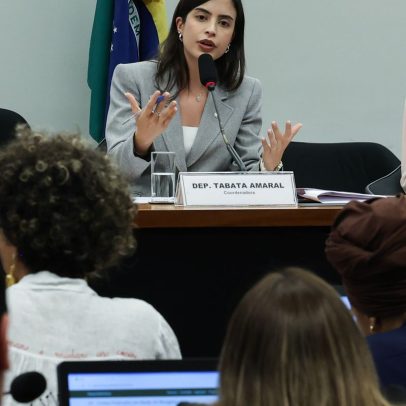 Proposta que criminaliza misoginia avança na Câmara dos Deputados
