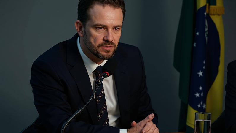 O ministro da Fazenda, Dario Durigan, participa de audiência pública na Câmara - Lula Marques/Agência Brasil