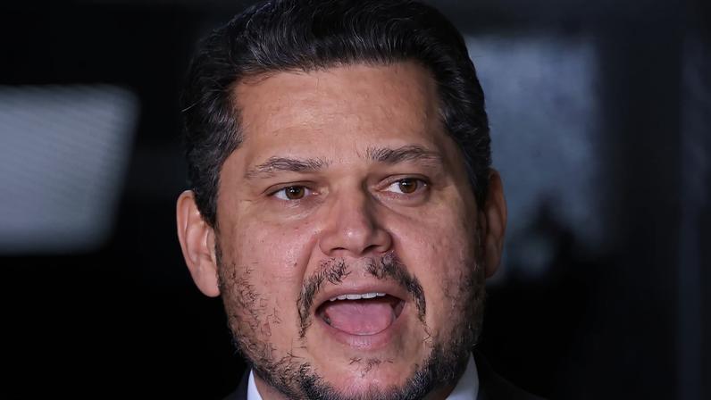Brasília – DF – 18/06/2026 – Presidente do Congresso Nacional, Davi Alcolumbre, durante coletiva a imprensa.