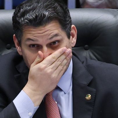 Alcolumbre mantém silêncio sobre 6x1; oposição tenta preservar escala