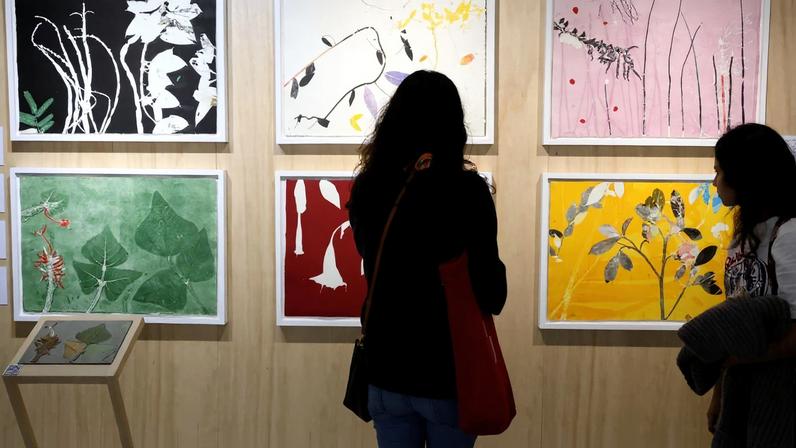 Rio de Janeiro (RJ), 09/06/2026 - Abertura da exposição coletiva Revolução das Plantas, inspirada na obra homônima do escritor e neurobiólogo italiano Stefano Mancuso, na Galeria VÃO do Centro de Ciências e Culturas Sesc RJ - CCCS, na Avenida Presidente Vargas. Foto: Rovena Rosa/Agência Brasil