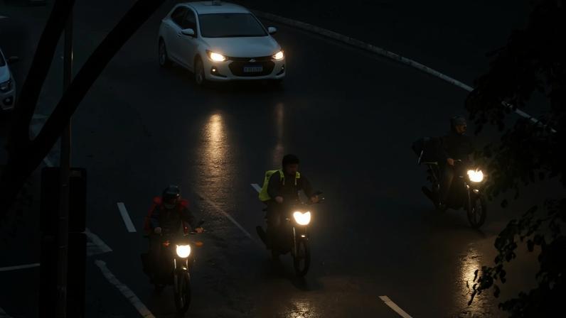 Cidade de São Paulo enfrenta dias de chuvas intensas nesta semana por causa de uma frente fria — Foto: Rovena Rosa/Agência Brasil
