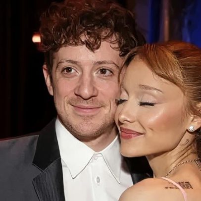 Ariana Grande encerra relacionamento com Ethan Slater, diz jornal