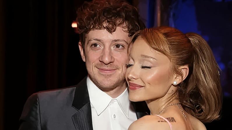 Ethan Slater e Ariana Grande terminaram relação de três anos