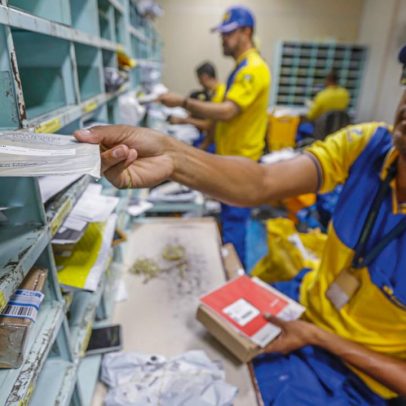 Correios: novo programa de demissões pode atingir até 7 mil funcionários