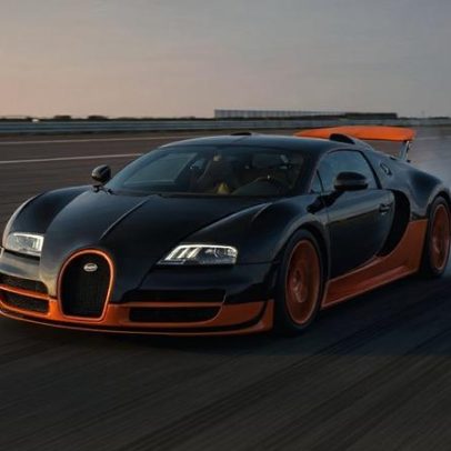 Supercarro de 2010 com W16 de 1.200 cv atinge 431 km/h e vira lenda