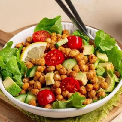 Salada de grão-de-bico, opção nutritiva para o dia a dia
