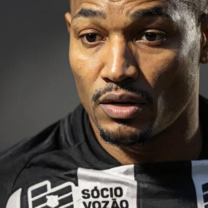 Ceará deve anunciar saída de atacante para clube da Série A; saiba quem