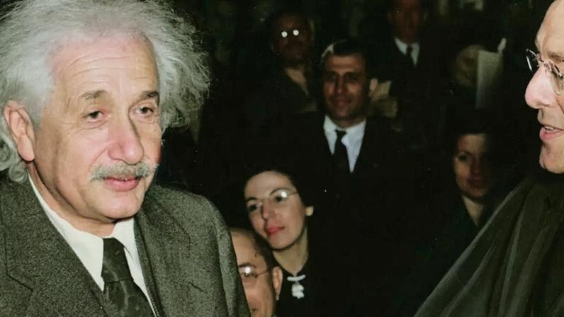O conselho de Albert Einstein para progredir na vida: 'Não podemos resolver um problema da mesma forma que o criamos'