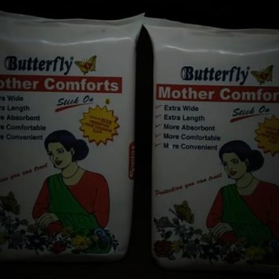 Imposto sobre itens menstruais será abolido, afirma ministro do Paquistão