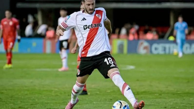 Viña não tem boas passagens por Flamengo e River Plate –