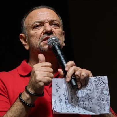 Presidente do PT evita criticar decisão de Nunes Marques sobre pesquisa