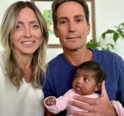 Casal da Flórida recebeu embrião errado e manterá guarda permanente do filho