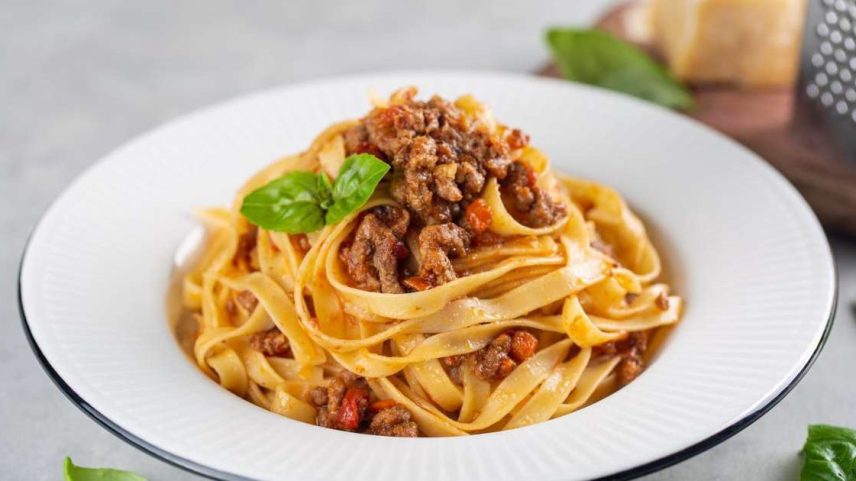 5 erros comuns ao cozinhar macarrão e como evitá-los