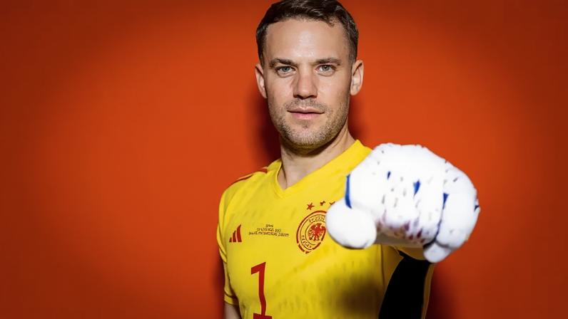 Neuer no embarque da Alemanha aos Estados Unidos –
