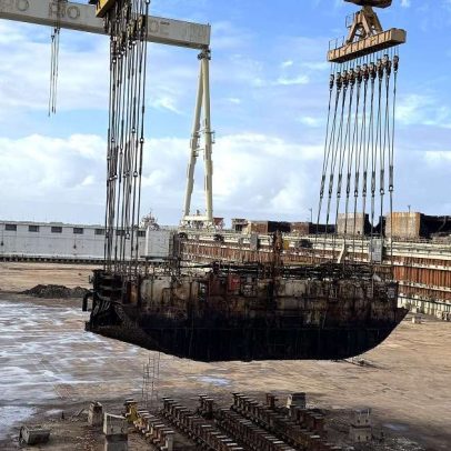 Primeiro desmantelamento verde do país é concluído no Estaleiro Rio Grande