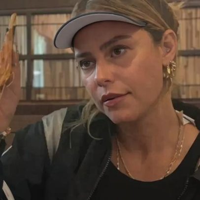 Paolla Oliveira experimenta comidas inusitadas na China