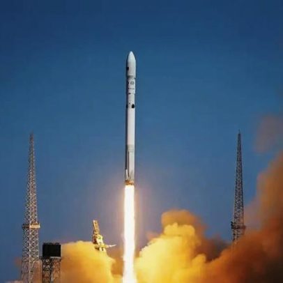 China lança de surpresa o foguete mais ambicioso de sua história