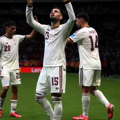 Espanha vence Uruguai, avança ao mata-mata e lidera o Grupo H