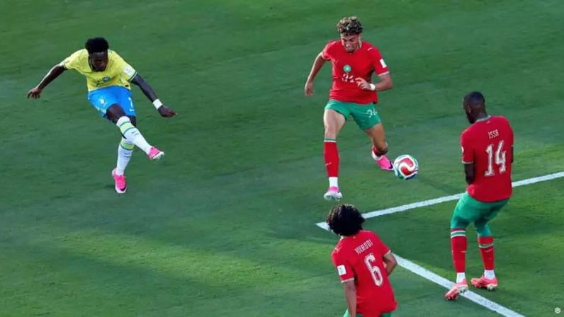 Brasil não conseguiu controlar o jogo e dependeu de Vinícius Júnior para evitar resultado pior, segundo mídia alemã