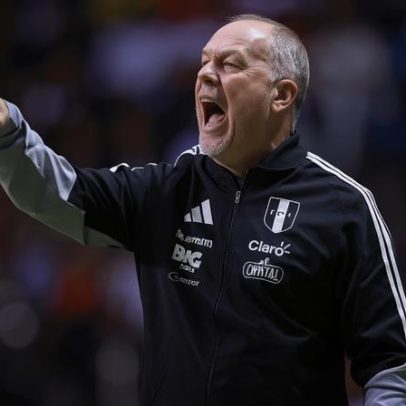 Mano Menezes aponta Espanha como superior ao Brasil para a Copa
