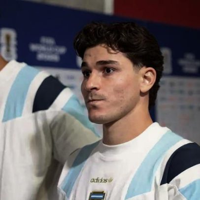 Atlético acusa Barcelona de assédio por Julián Álvarez e cobra pagamento de cláusula