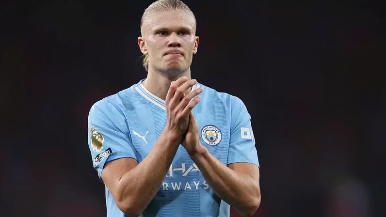 Atacante Haaland em Arsenal x Manchester City -