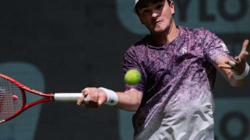 João Fonseca foi derrotado na estreia do ATP 500 de Halle, na Alemanha.