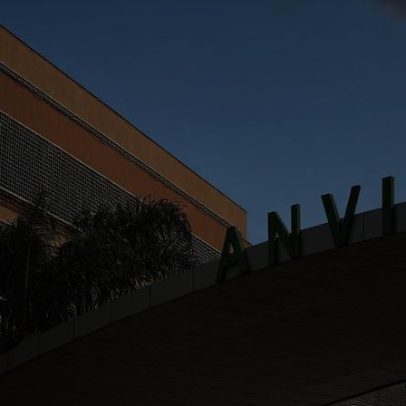 Anvisa suspende lote de remédios para hipertensão e câncer de mama