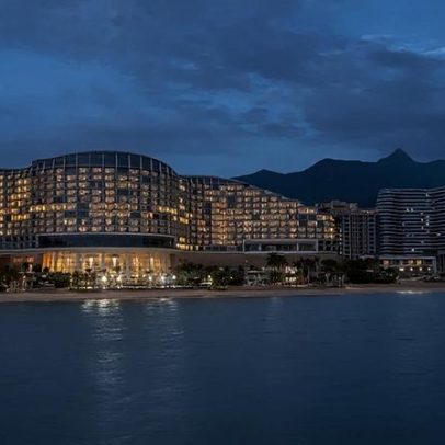 Resort revela história ocultada da China, próximo à praia e ao Vale do Silício