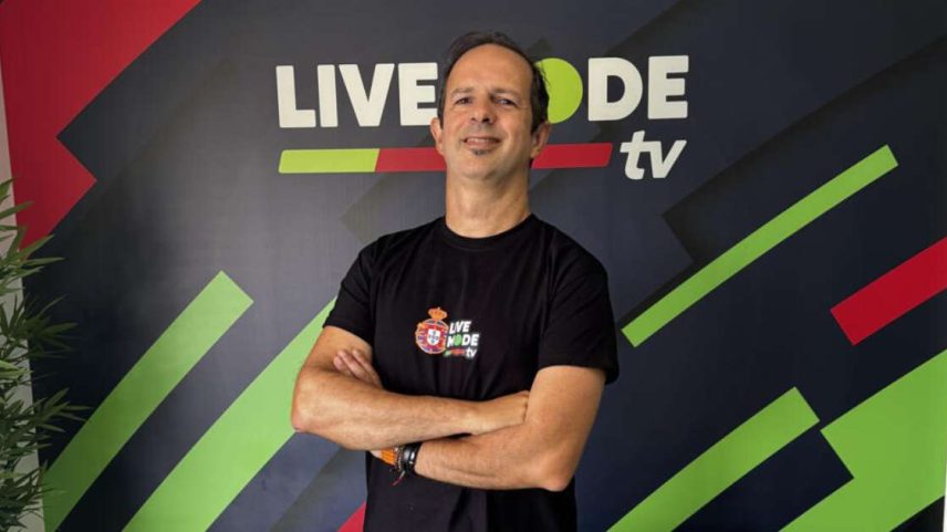 Fabio Medeiros na LiveMode em Lisboa, Portugal e sala Livemode.