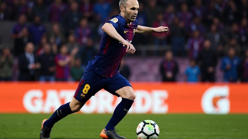 Iniesta pelo Barcelona.