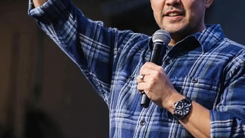 Pastor Téo Hayashi, fundador do Movimento Dunamis e líder da Zion Church