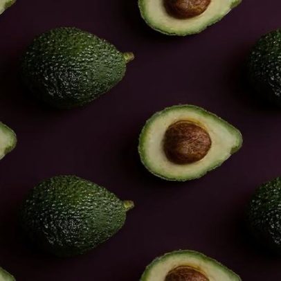 Chef revela método para amadurecer abacates em 10 minutos mesmo verdes