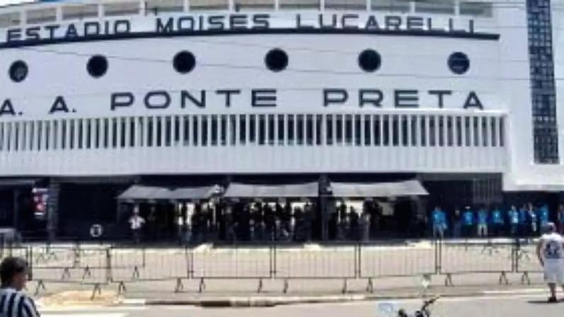 Estádio Moisés Lucarelli