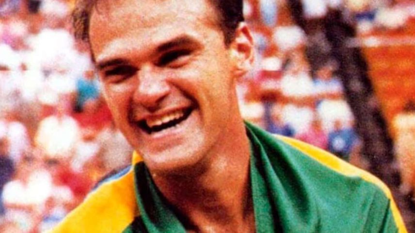 Oscar Schmidt celebra na vitória do Brasil sobre os EUA no Pan de 87