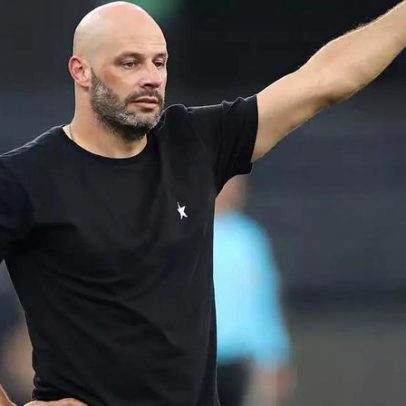 Botafogo prioriza contratação de goleiro e avalia quatro nomes