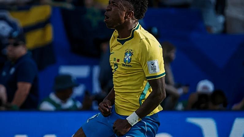 Hakimi também não respondeu em espanhol –