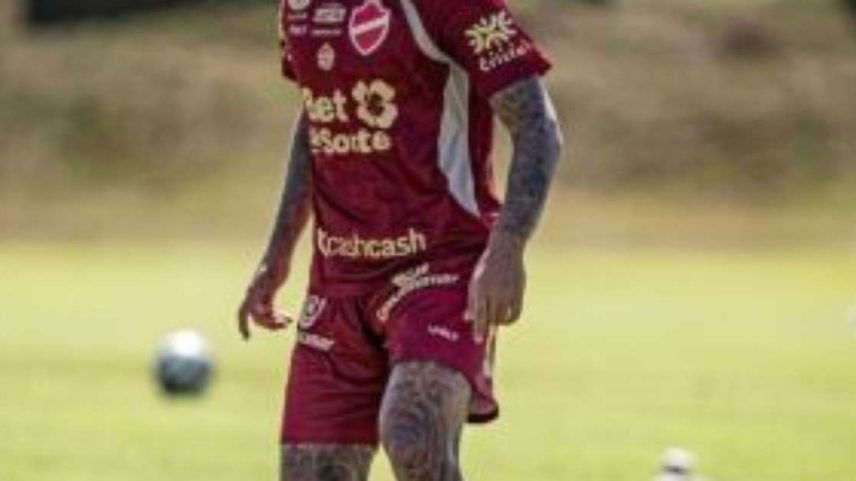 Vila Nova vai em busca da liderança da Série B.