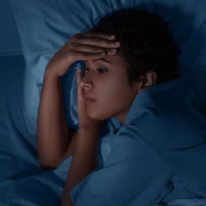 Uma noite sem dormir já afeta o cérebro; o sono ajuda na recuperação