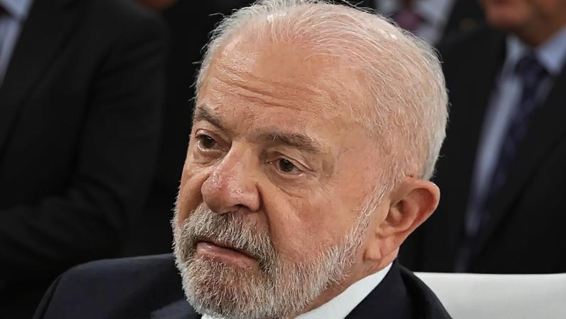 Lula durante reunião do G7 na França