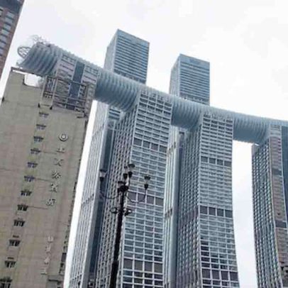 The Crystal, arranha-céu horizontal de 250 m, vira atração em Chongqing